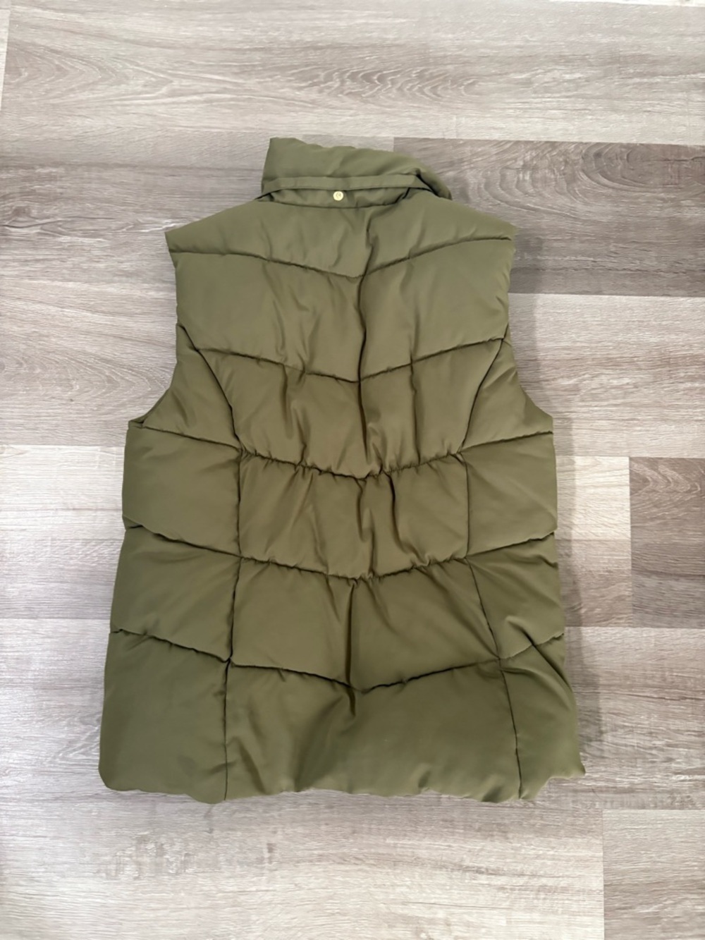 H&M Olive Green Puffer Vest - Women - Picture 5 of 7